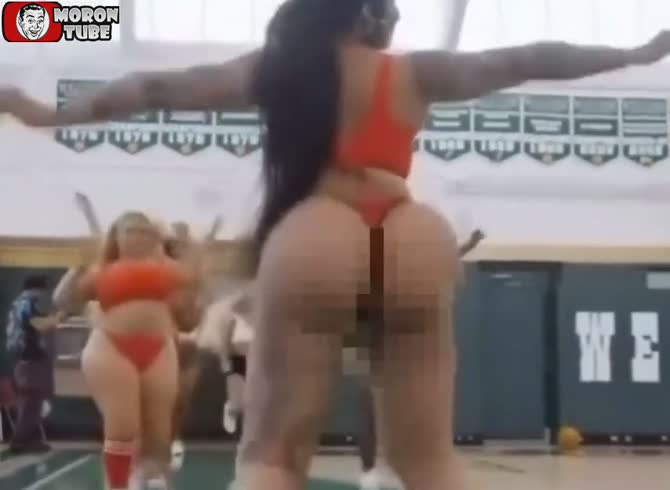 Video :The high school bimbo twerking shoot has angered the New Jersey education board